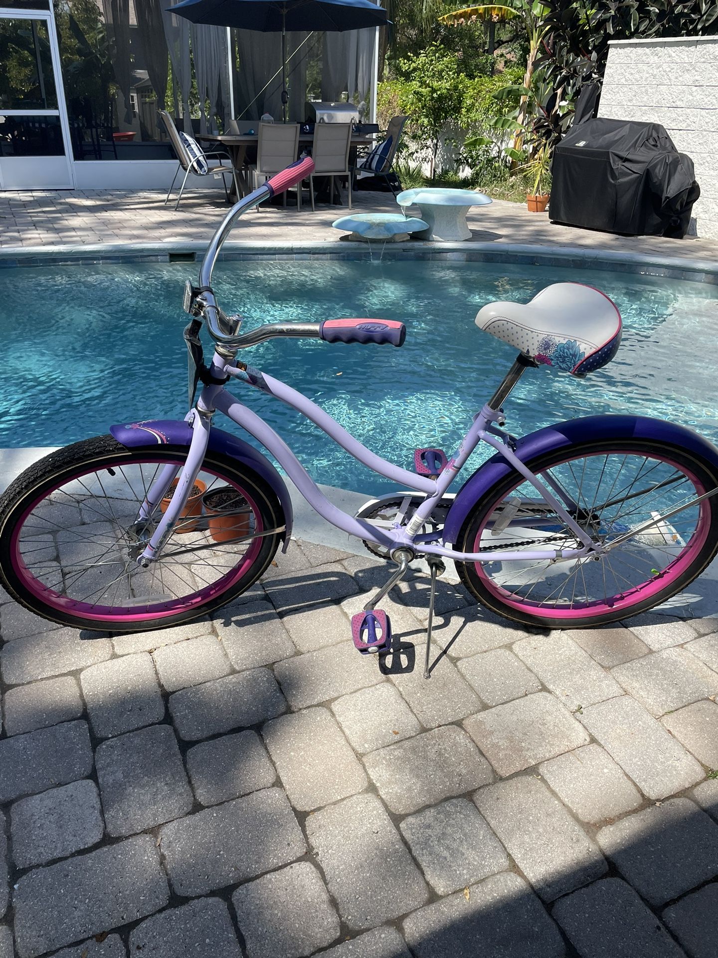 2 Ladies Bikes For Sale! Garage Sale Deal!