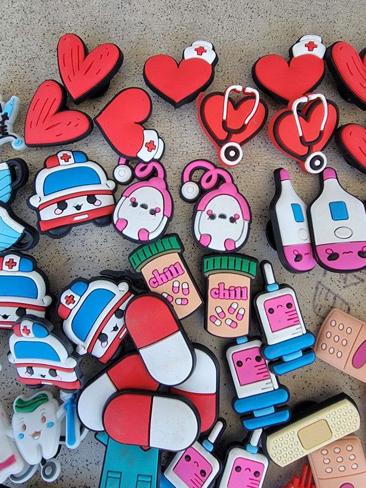 Dentist, Doctor & Nurse Croc charm jib set. Includes scrubs, germs, ambulance, bandaid, etc.