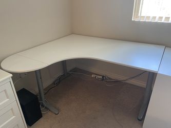 White Corner Desk