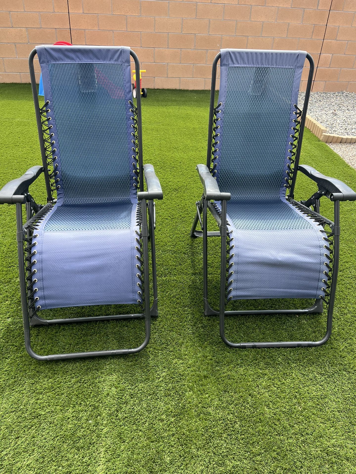 Zero Gravity Chairs