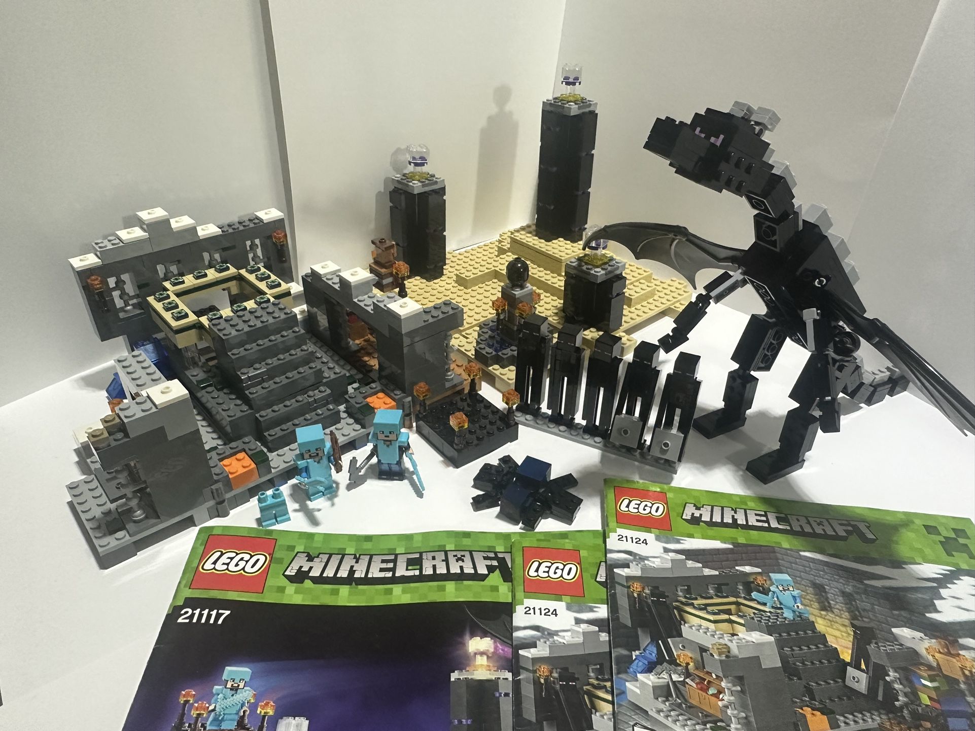 LEGO Minecraft 21117: The Ender Dragon 2014 + 21124: The End Portal 2016