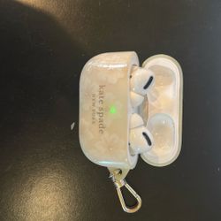 Apple AirPod Pro 2 w/ Case