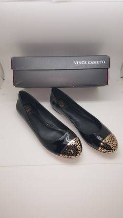 Vince camuto black patent flats size 9.5