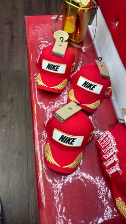 Nike graphic hat