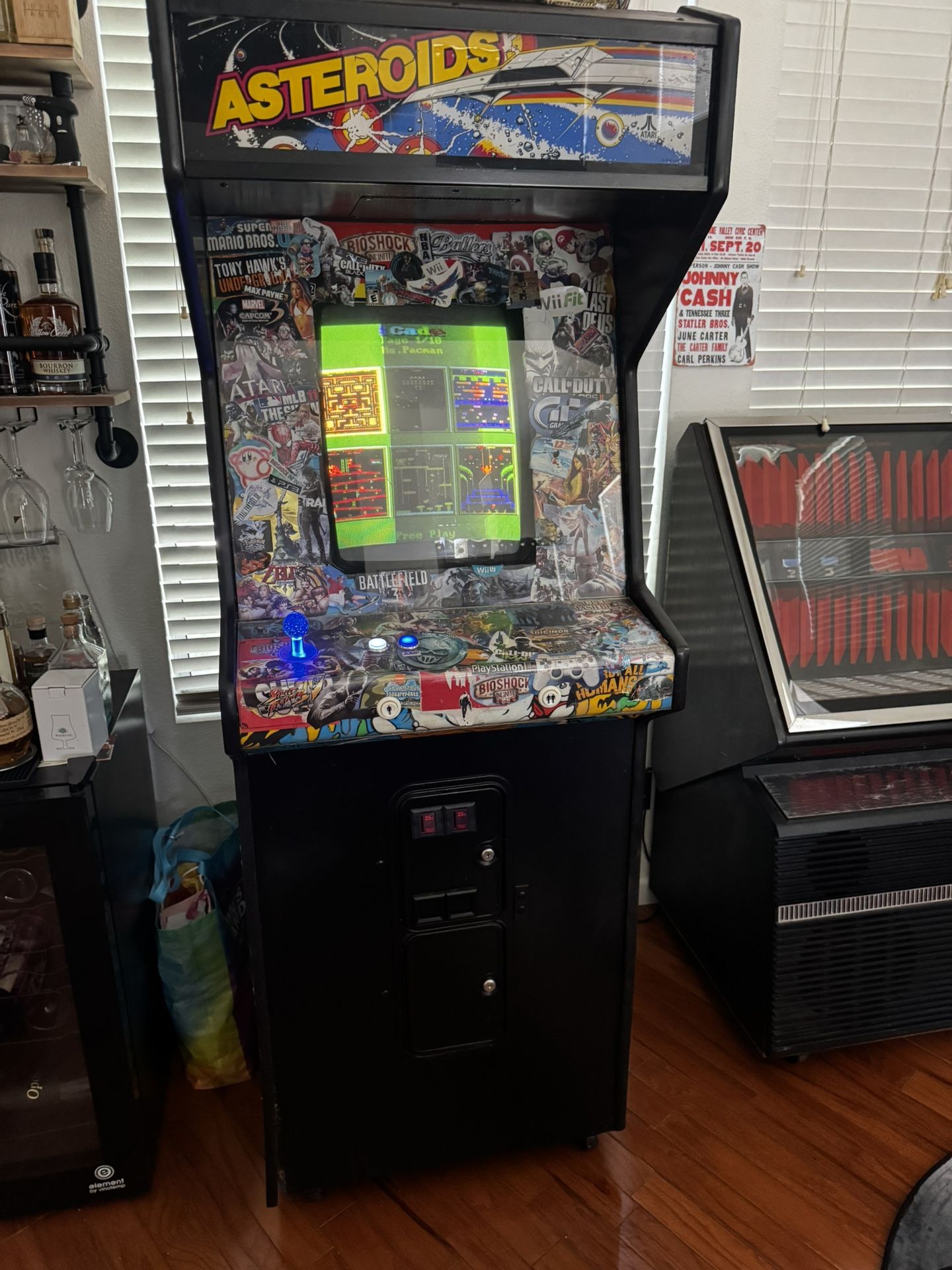 Asteroids Pac-Man arcade machine hundreds of games works good. One player only set up free play offers welcomed.