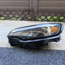 Jeep Cherokee 2019-2023 Headlight 