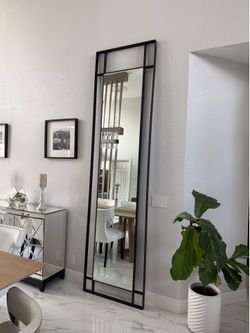 Black long Mirror