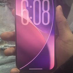 IPHONE 17 LOCKED GOOD FOR PARTS READ DESCRIPTION ‼️