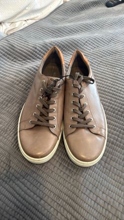 Men’s Ecco Leather Sneaker size 12/12.5