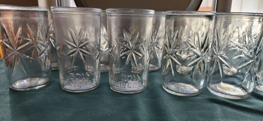 Vintage Starburst Juice Glasses / 21 Pieces