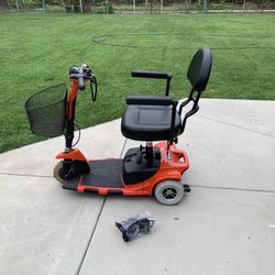 PRIDE TRAVEL PRO 3- WHEEL SCOOTER