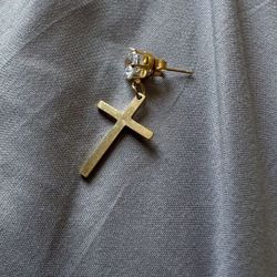 Iced Out Gold Colored (ONE EARRING NEW IN BAG) 7mm 