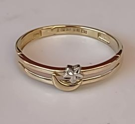 14K  Yellow Gold Moon & Star Ring