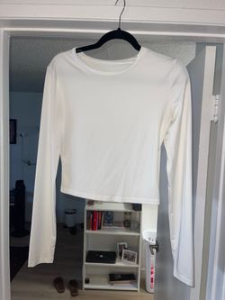 Medium workout white long sleeve shirt