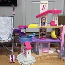 $35 - Barbie Little DreamHouse + More