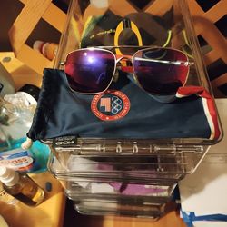 Oakley Aviators