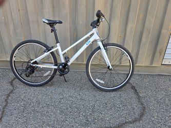 24" girls bike made by Giant