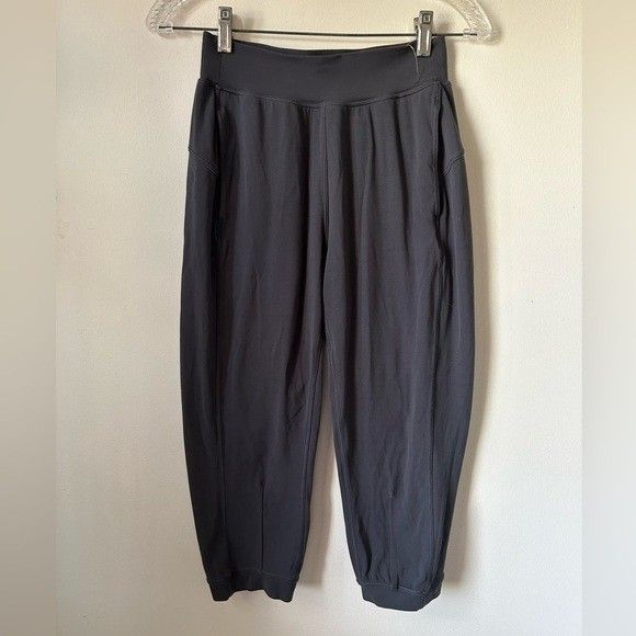 Lululemon Grey Cropped Align Joggers