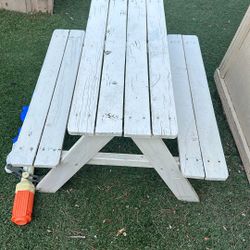 Kid’s Picnic Table 