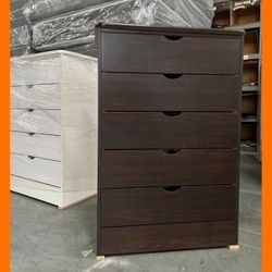 Dresser/ Five drawers dresser