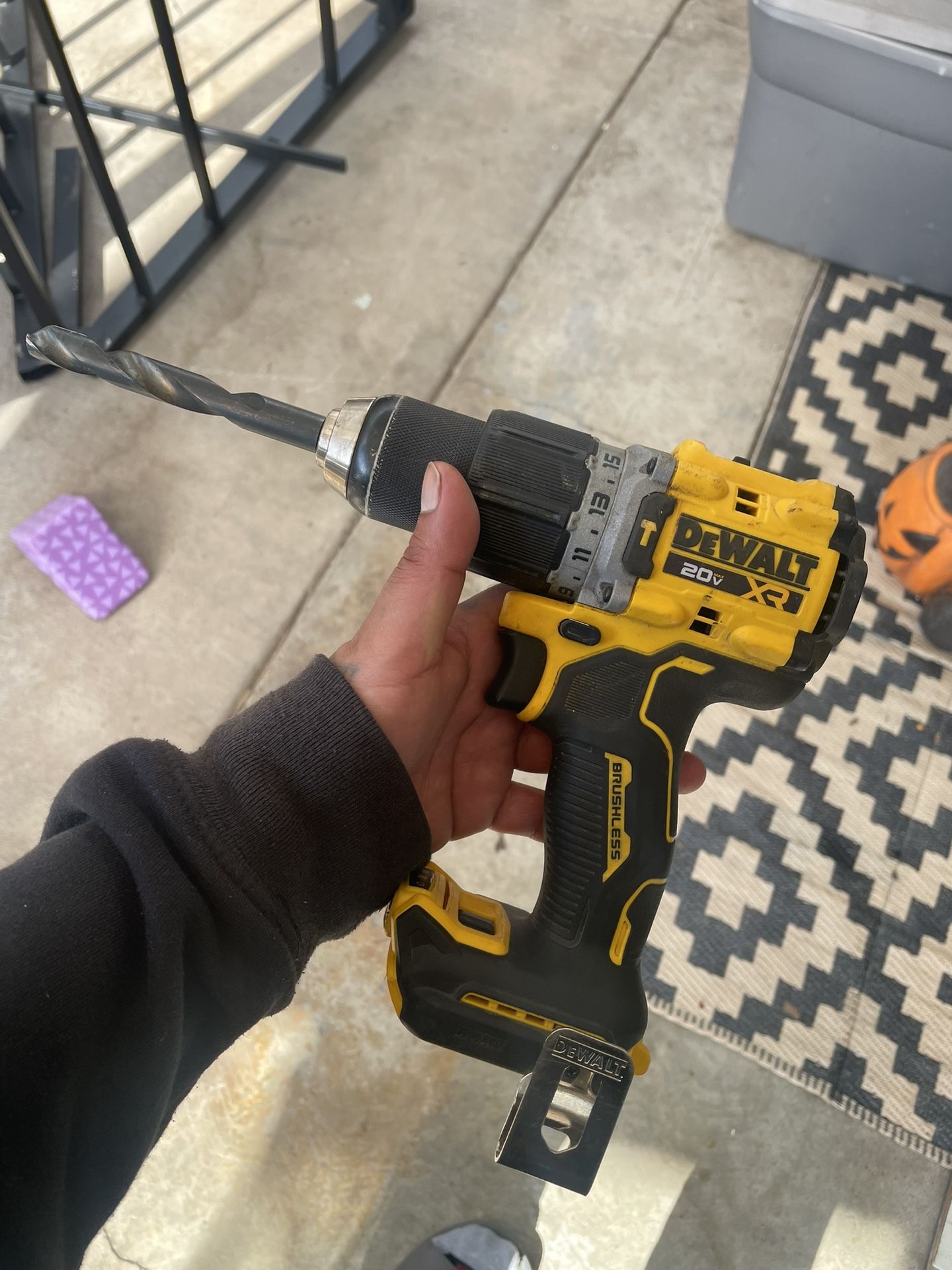 Dewalt