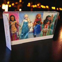 Disney 100 Years Of Wonder Doll Set 4 Piece For $100