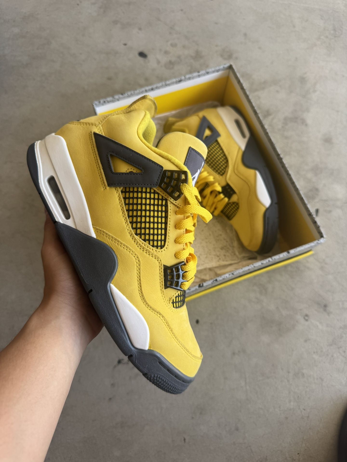 Jordan 4 Lighting