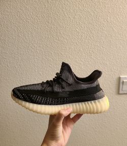 Adidas Yeezy 350 v2 carbon size 6