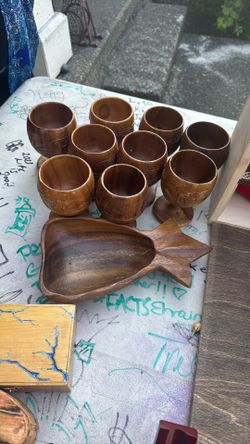 Wooden Cup Set Antique 
