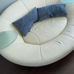 De Sade handcrafted leather loveseat