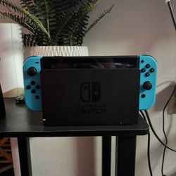 Nintendo Switch Console