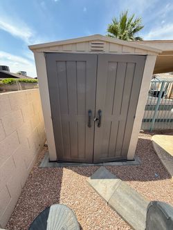 Keter 6’x4’ building