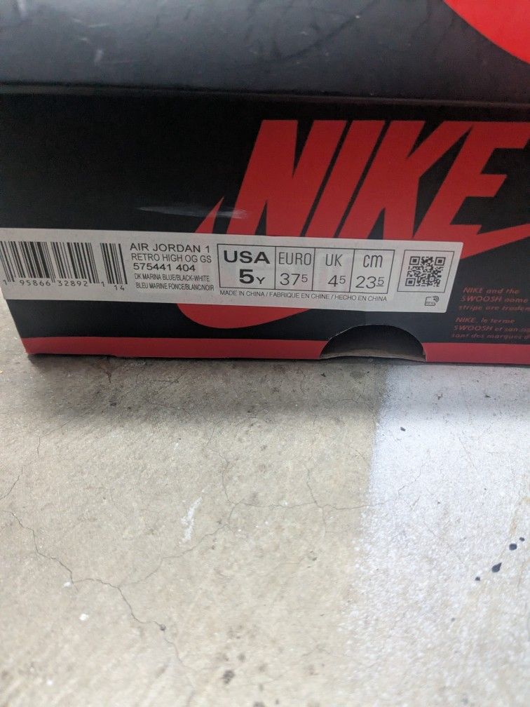 Blue Marinas Jordan 1 Size 5