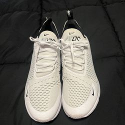 White Nike Airmax 270 (men’s Size 9.5)