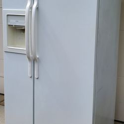 Refrigerator Side-By-Side Fridge With Freezer 