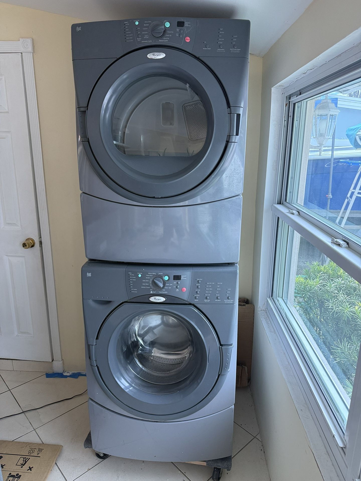Whirlpool Dryer & Washer 27 Inch