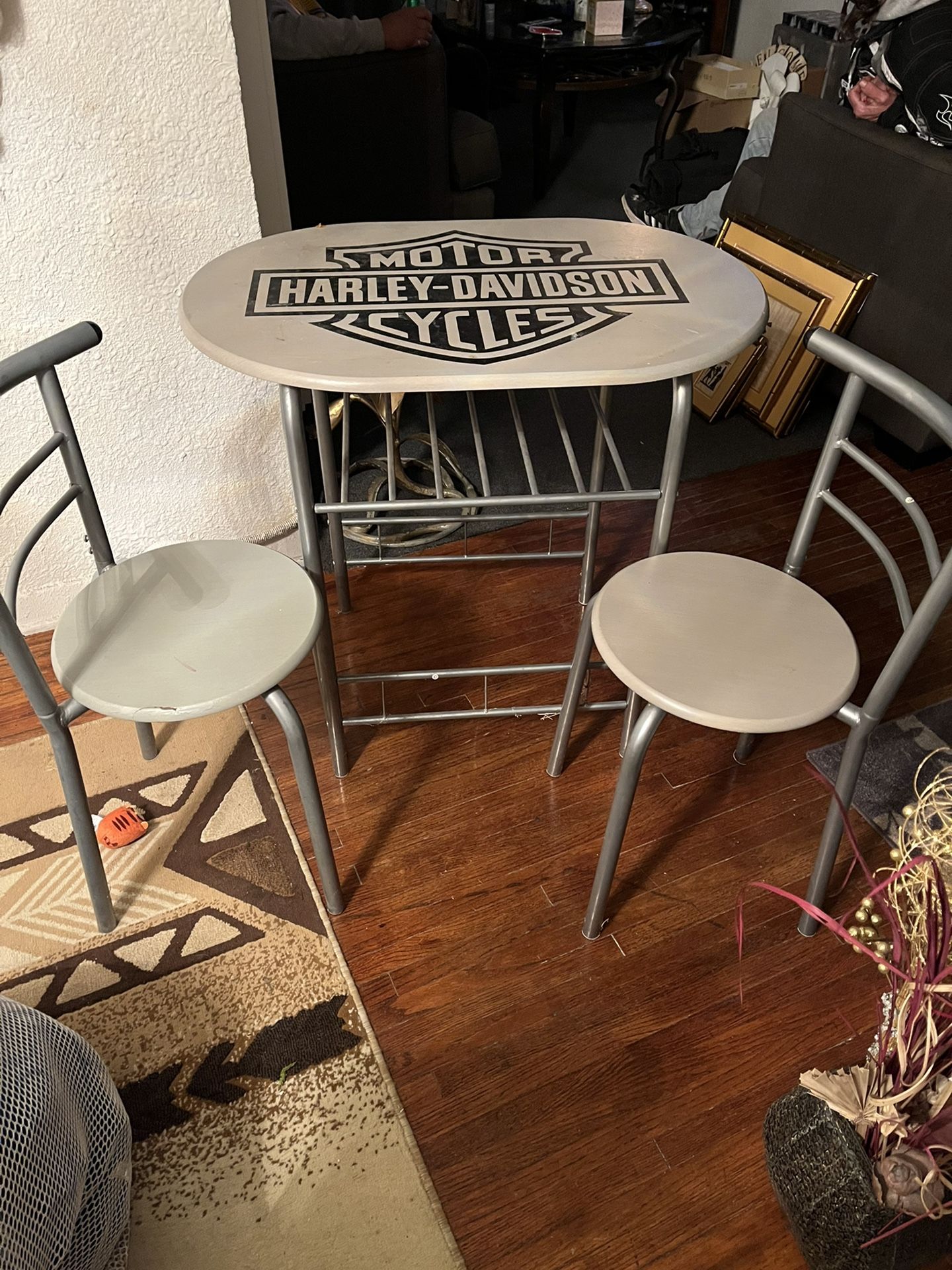 Vintage Harley Davidson Table / Chairs Set