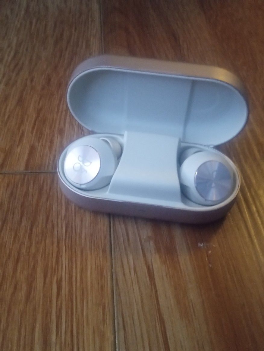 Bang & Olufsen Beoplay EQ Wireless Earbuds