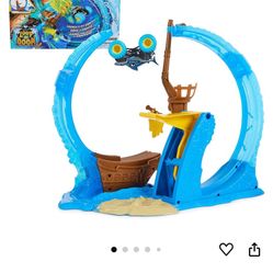 Megalodon Playset Monster Jam 
