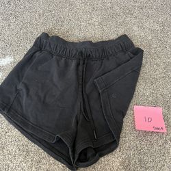 Lululemon Women’s Shorts Size 4