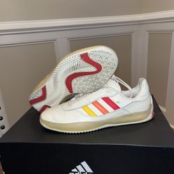 Mens sz 8.5 adidas PUIG