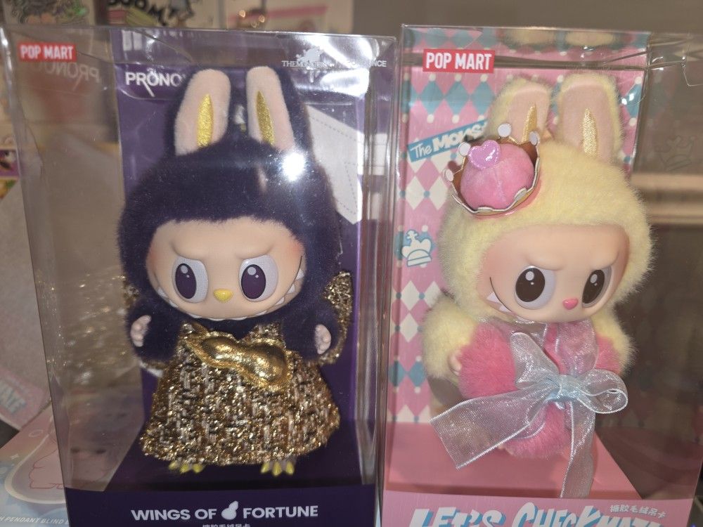 Wings Of Fortune And Let's Chackmate Queen Popmart Authentic 