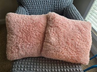 Decorative pillows