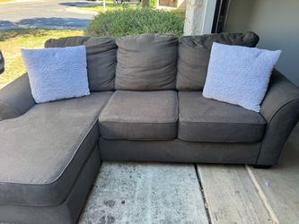L shape Couch - Free Delivery π