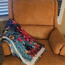 Comfortable Well Made Chair 31" Wide X 28" Deep X  35" Tall