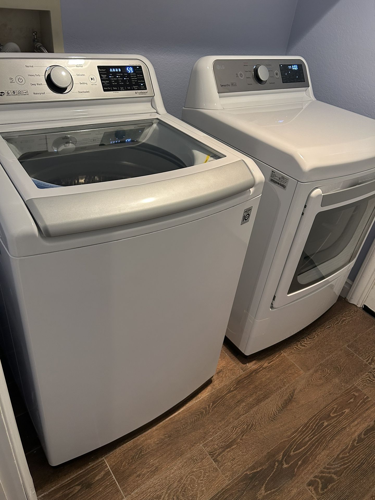 LG Ultra Large Capacity Washer. & Dryer