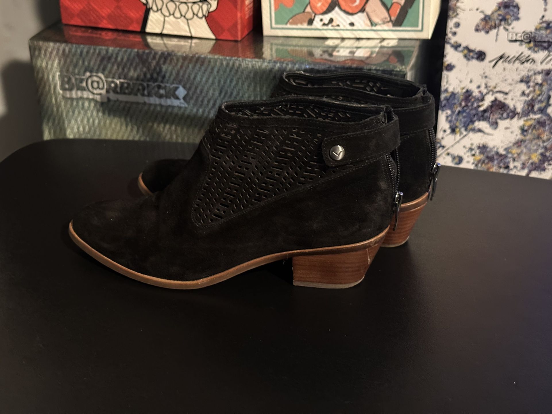 Via Spiga Black Suede Leather Back Zip Ankle Boots Womens Size 7 M