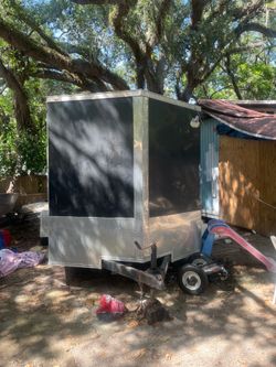 16 x 7 enclosed trailer w ramp