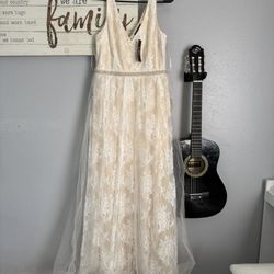 Nwt Lulus Wedding Dress  Sz M