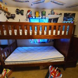 Twin Bunkbed